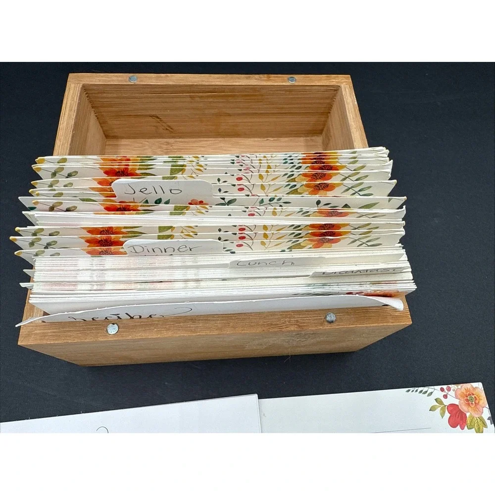 Wooden‎ Recipe Box w/ Hinged Lid 7x5x3 Blank Cards Dividers
